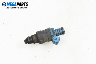 Gasoline fuel injector for Volkswagen Polo Variant (04.1997 - 09.2001) 1.6, 101 hp