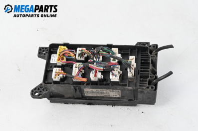 Fuse box for Kia Sorento I SUV (08.2002 - 12.2009) 2.5 CRDi, 140 hp, № 91160-3E040