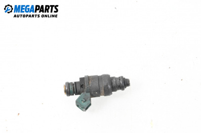 Gasoline fuel injector for Seat Toledo II Sedan (10.1998 - 05.2006) 1.6, 100 hp