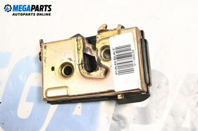 Schloss for Volkswagen Passat II Variant B3, B4 (02.1988 - 06.1997), position: rechts, rückseite