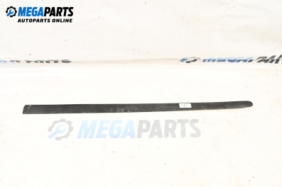 Material profilat exterior for Volkswagen Golf Plus (01.2005 - 12.2013), hatchback, position: fața