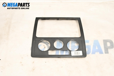 Central console for Volkswagen Caddy III (03.2004 - 05.2015)