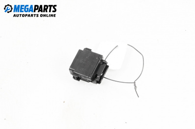 Relay for Mercedes-Benz 124 Sedan (12.1984 - 06.1993) 200 E (124.021)