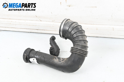 Furtun ondulat și fin pentru admisia aerului for Mercedes-Benz E-Class Sedan (W211) (03.2002 - 03.2009) E 200 CDI (211.004), 122 hp
