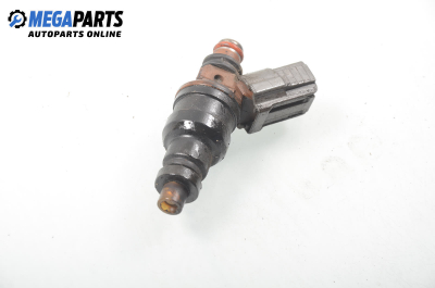 Gasoline fuel injector for Mazda 323 (BA) 1.3 16V, 73 hp, coupe, 1995