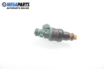 Gasoline fuel injector for Lancia Kappa 2.0 20V, 146 hp, sedan, 1995