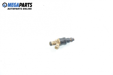 Gasoline fuel injector for Volkswagen Golf III 1.6, 101 hp, station wagon, 1997