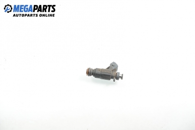 Gasoline fuel injector for Mercedes-Benz A-Class W168 1.6, 102 hp, 5 doors, 1999