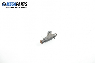 Gasoline fuel injector for Mercedes-Benz A-Class W168 1.6, 102 hp, 5 doors, 1999