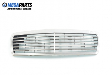 Grilă for Mercedes-Benz E-Class 210 (W/S) 2.3, 150 hp, sedan automatic, 1996