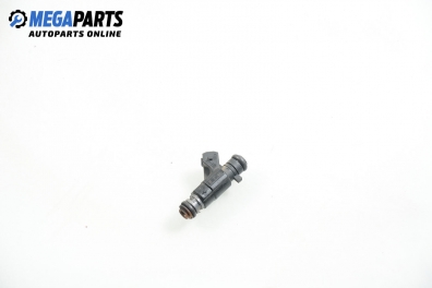 Benzineinspritzdüse for Volkswagen Polo (6N/6N2) 1.4, 60 hp, hecktür, 5 türen, 1998