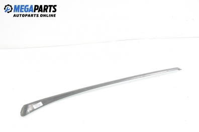 Bonnet moulding for Peugeot 308 (T7) 1.6 16V, 120 hp, hatchback, 5 doors, 2009, position: right