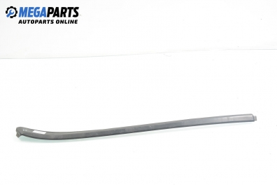 Material profilat capotă for Peugeot 308 (T7) 1.6 16V, 120 hp, hatchback, 5 uși, 2009, position: stânga