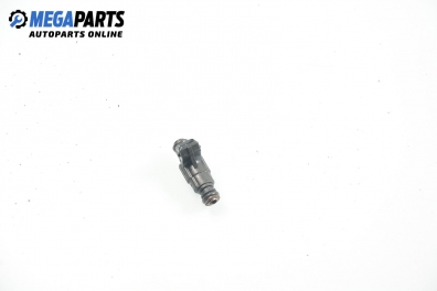 Gasoline fuel injector for Mercedes-Benz A-Class W168 1.6, 102 hp, 5 doors, 1998