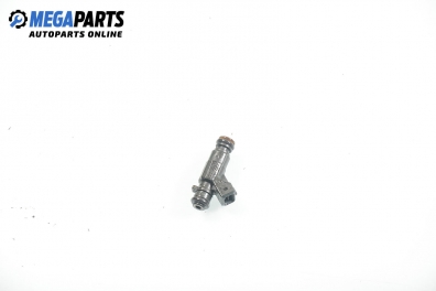 Gasoline fuel injector for Mercedes-Benz A-Class W168 1.6, 102 hp, 5 doors, 1998