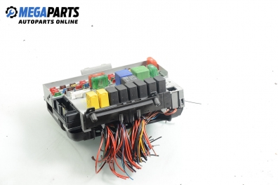 Fuse box for Opel Zafira A 2.0 16V DTI, 101 hp, 2001