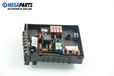 Fuse box for Volkswagen Golf V 1.9 TDI, 105 hp, hatchback, 5 doors, 2006