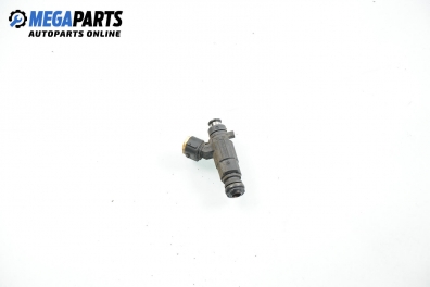 Gasoline fuel injector for Hyundai Getz 1.1, 63 hp, 3 doors, 2002 № Bosch 9 260 930 006