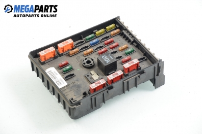 Fuse box for Volkswagen Passat (B6) 1.9 TDI, 105 hp, station wagon, 2007