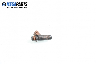 Gasoline fuel injector for Saab 9-5 2.3 t, 185 hp, sedan automatic, 2001