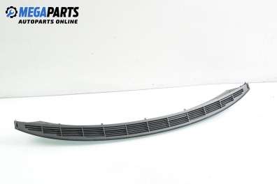 Luftdüse frontscheibe for BMW 3 (E90, E91, E92, E93) 2.0, 129 hp, sedan, 2006