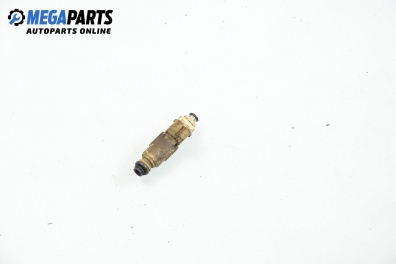 Gasoline fuel injector for Ford Focus I 2.0 16V, 131 hp, hatchback, 5 doors, 1999