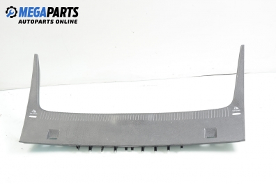 Plastic inside rear trunk cargo scuff plate for Volkswagen Golf V 1.6 FSI, 115 hp, 3 doors, 2007