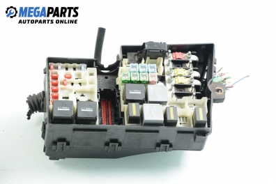 Fuse box for Ford Focus II 1.6 Ti, 115 hp, hatchback, 5 doors, 2005