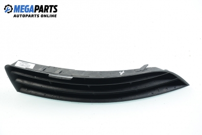 Bumper grill for Volkswagen Passat (B6) 2.0 16V TDI, 140 hp, sedan, 2006, position: right