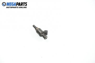 Gasoline fuel injector for BMW 3 (E46) 2.0, 163 hp, station wagon automatic, 2004