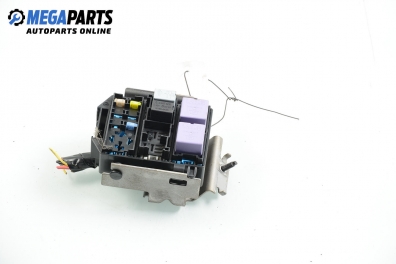 Fuse box for Renault Clio III 1.4 16V, 98 hp, 5 doors, 2006