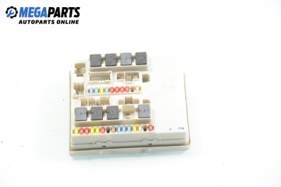 Fuse box for Renault Clio III 1.4 16V, 98 hp, 5 doors, 2006