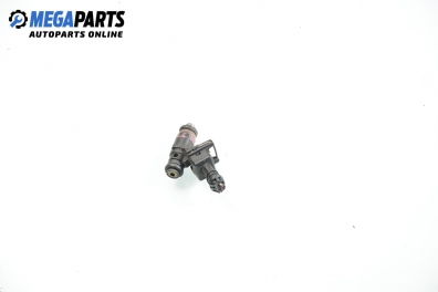 Gasoline fuel injector for Renault Clio III 1.4 16V, 98 hp, 5 doors, 2006