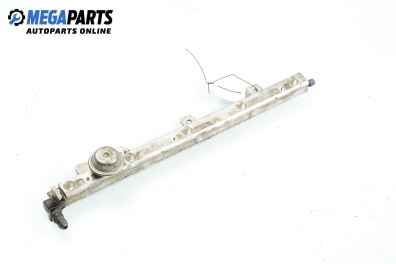 Fuel rail for Volvo C70 2.3 T5, 240 hp, coupe, 1998