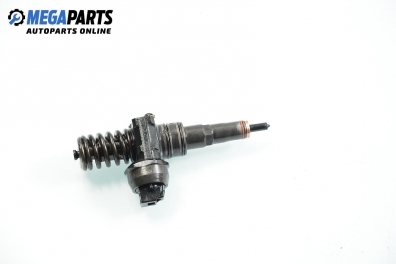 Diesel fuel injector for Volkswagen Bora 1.9 TDI, 101 hp, sedan, 2003 № Bosch 0 414 720 037