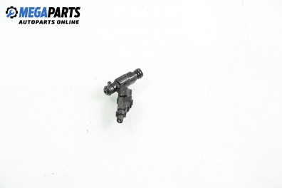 Gasoline fuel injector for Hyundai Getz 1.3, 85 hp, 5 doors, 2004