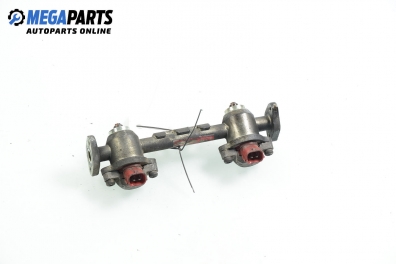 Fuel rail with injectors for Subaru Legacy 2.5 4WD, 150 hp, station wagon automatic, 1997, position: left