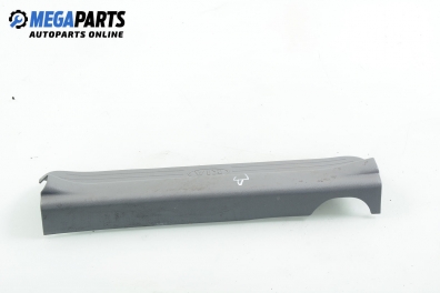 Interior plastic for Kia Carens 2.0 CRDi, 113 hp, 2002, position: front - right