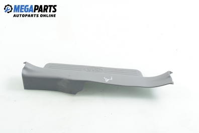 Interior plastic for Kia Carens 2.0 CRDi, 113 hp, 2002, position: rear - right