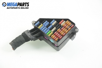 Fuse box for Volkswagen Polo (9N3) 1.2, 60 hp, hatchback, 2007