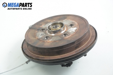 Achsschenkel radnabe mit bremstrommel for Volkswagen Polo (9N3) 1.2, 60 hp, hecktür, 2007, position: rechts, rückseite