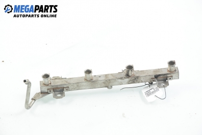 Fuel rail for BMW 3 (E90, E91, E92, E93) 2.0, 150 hp, sedan, 2006