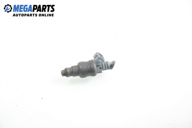 Gasoline fuel injector for Citroen Xsara 1.6, 88 hp, hatchback, 5 doors, 1999