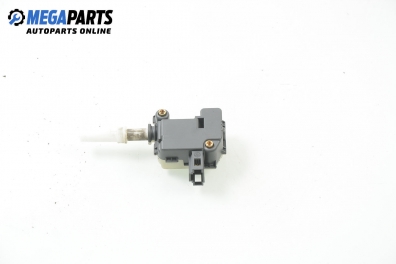 Actuator încuietoare ușă for Volkswagen Passat (B5; B5.5) 2.0, 130 hp, sedan, 2002