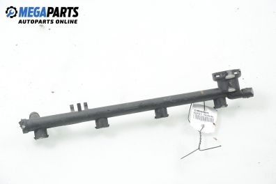 Fuel rail for Renault Megane Scenic 2.0 16V, 139 hp, 2001