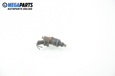 Gasoline fuel injector for Volvo 850 2.0, 143 hp, station wagon, 1995