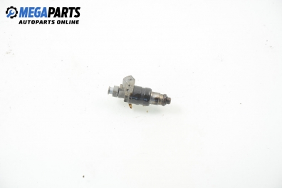 Gasoline fuel injector for Mercedes-Benz C-Class 202 (W/S) 2.0, 136 hp, sedan, 1994