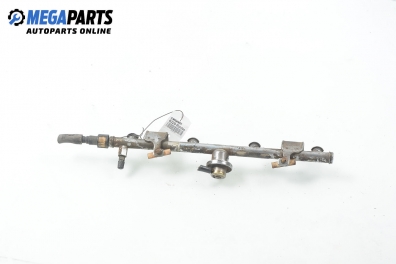 Fuel rail for Ford Mondeo Mk III 1.8 16V, 125 hp, sedan, 2001