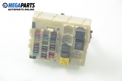 Fuse box for Ford Focus I 1.8 16V, 115 hp, station wagon, 2000