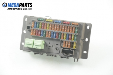 Fuse box for Mini Cooper (R50, R53) 1.6, 116 hp, hatchback, 3 doors, 2004